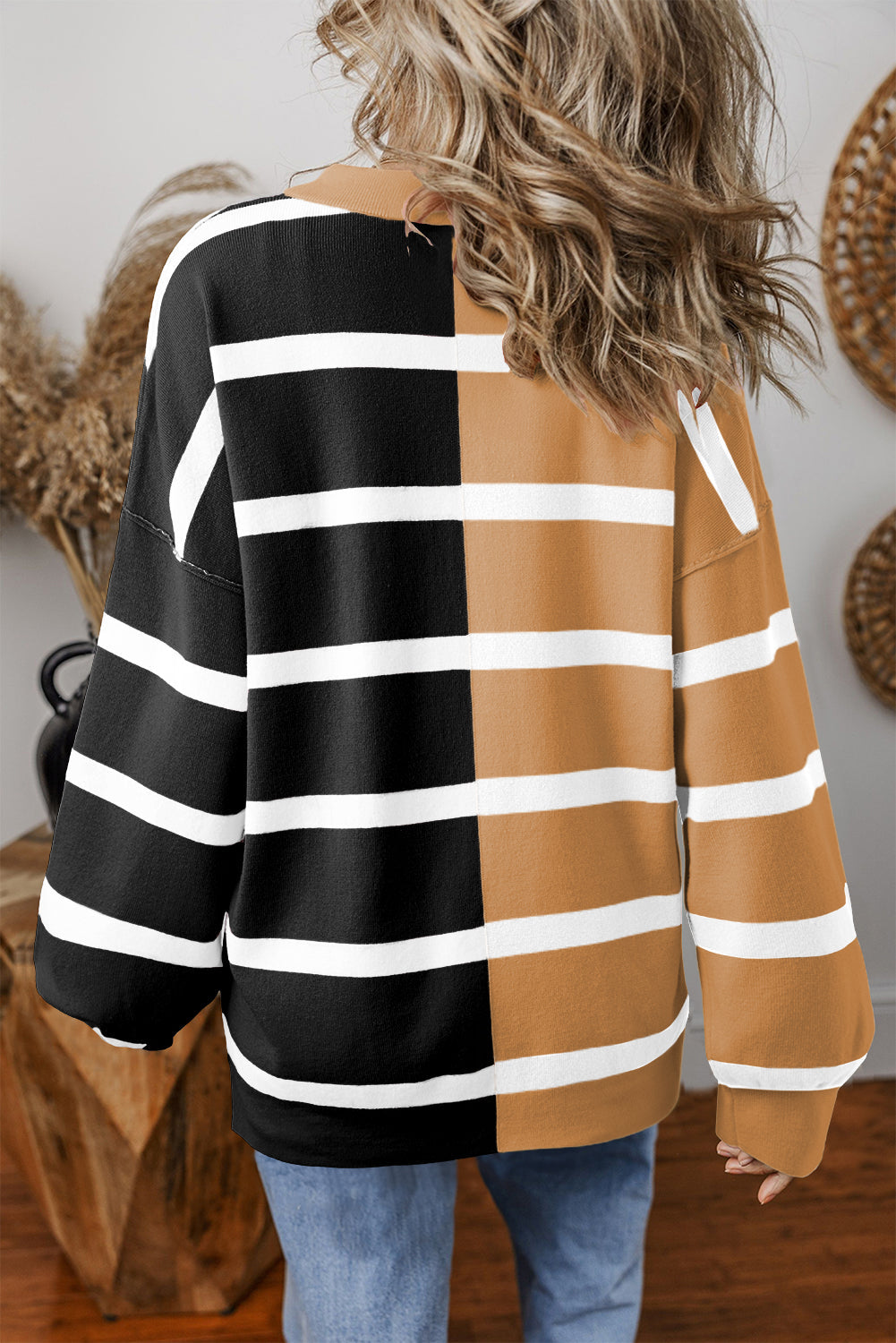 Beige-black