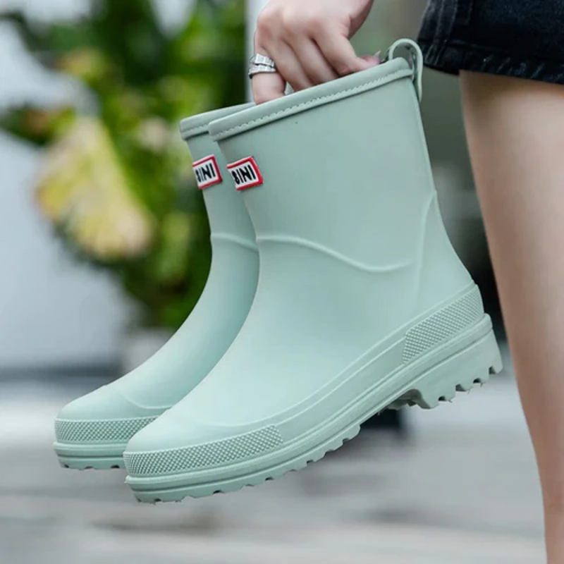 Graceful Orthopedic Boots for Modern Look
