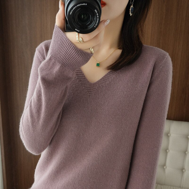 Timeless Vintage Style Pullover