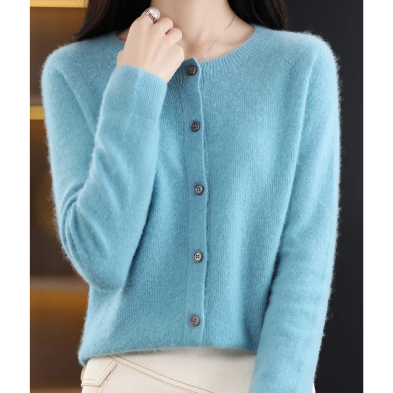 Elegantly Designed Pullover