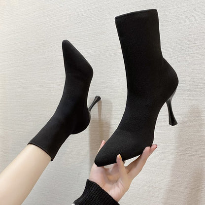 Graceful Orthopedic Boots for Modern Look