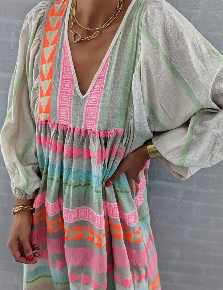Timeless Vintage Style Dress