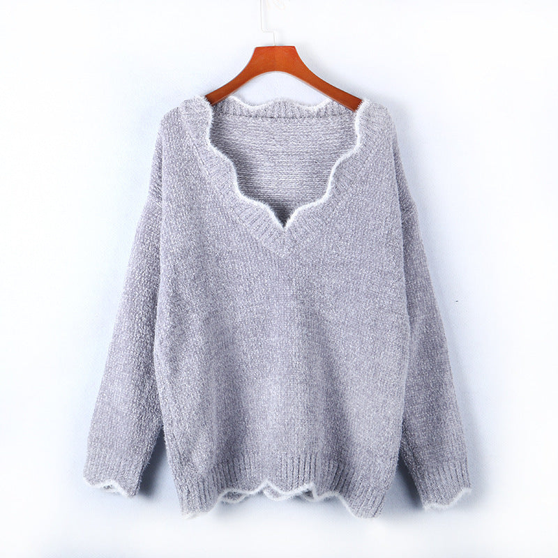 Elegantly Designed Pullover