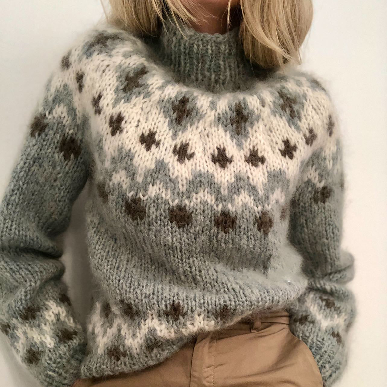 Icelandic Cross Contrast Geometric Jacquard Turtleneck Sweater elevenforest