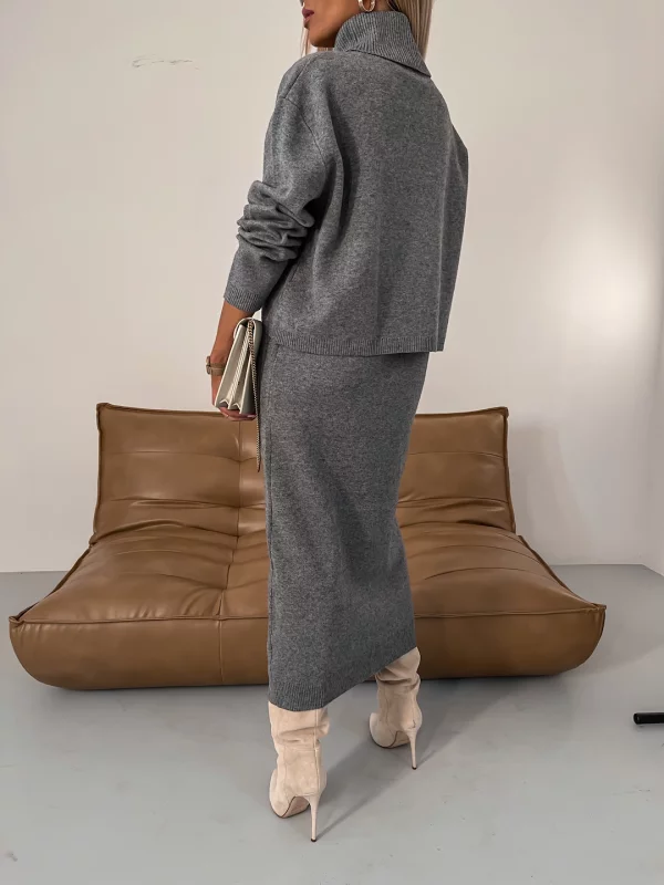 Timeless Vintage Style Sweater
