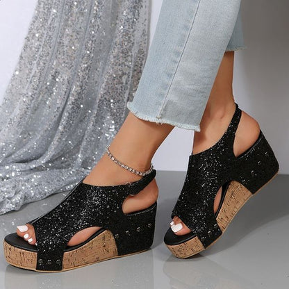 Chic Orthopedic Sandals with Unique Design