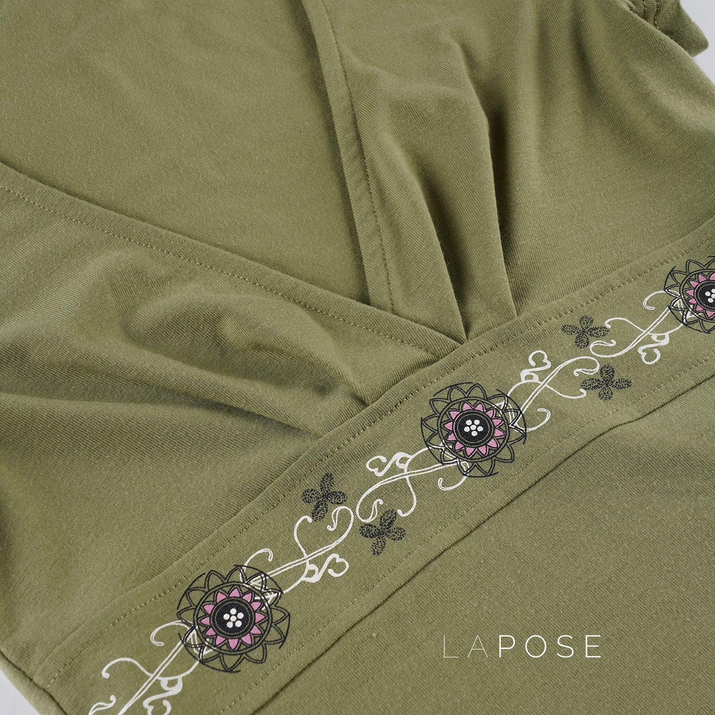 Classic Vintage & Enduringly Stylish Top