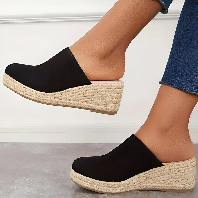 Graceful Orthopedic Sandals for Modern Look