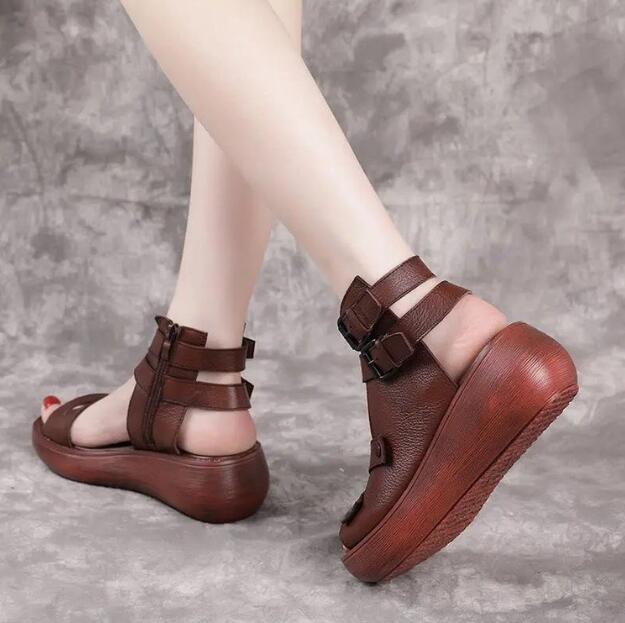 Chic Orthopedic Sandals with Unique Design