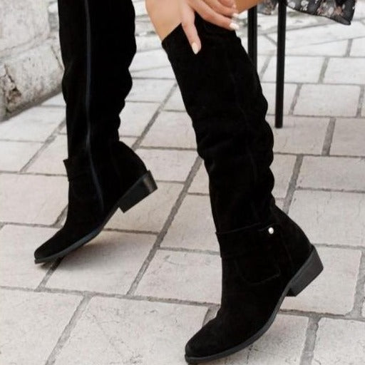 Graceful Orthopedic Boots for Modern Look