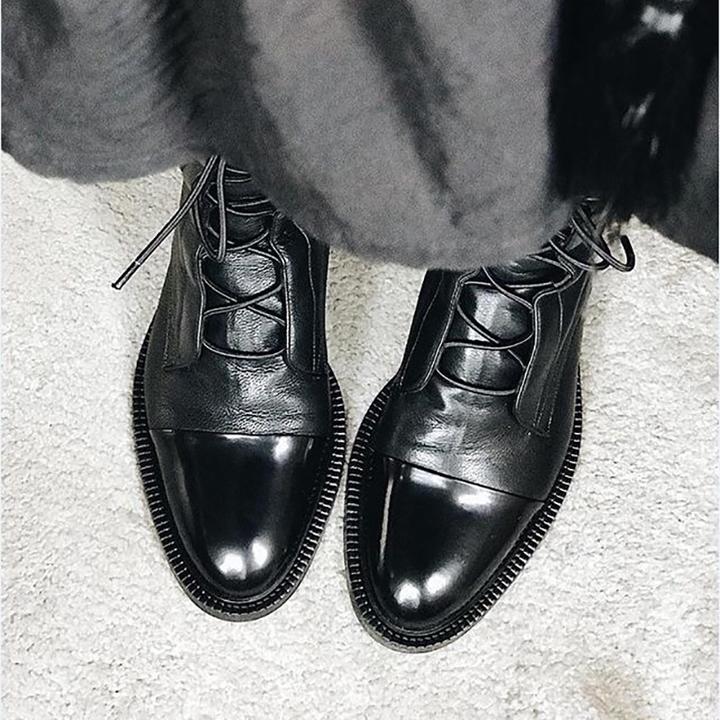 Graceful Orthopedic Boots for Modern Look