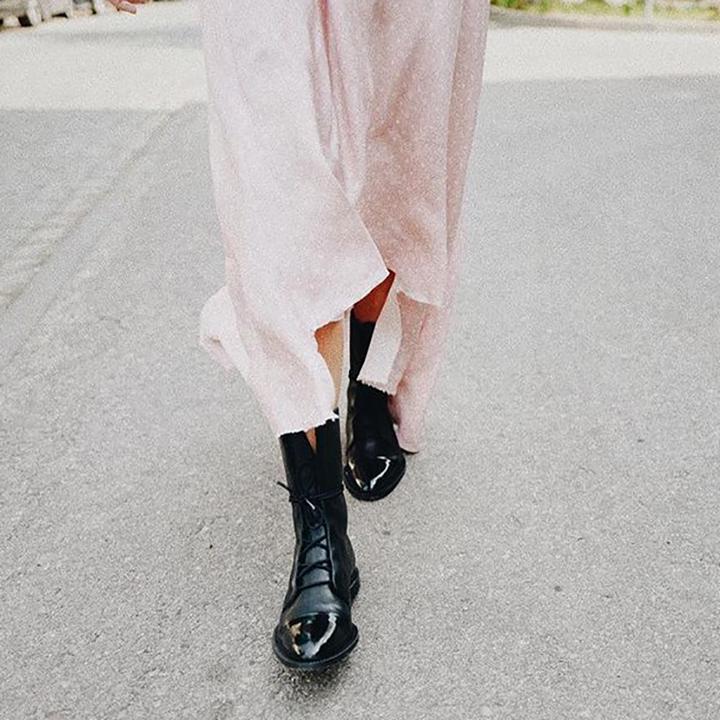 Graceful Orthopedic Boots for Modern Look