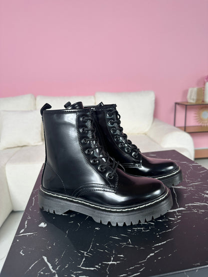 Elegant Orthopedic Boots for Every Step