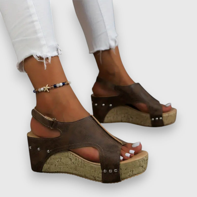 Graceful Orthopedic Shoes for Modern Look