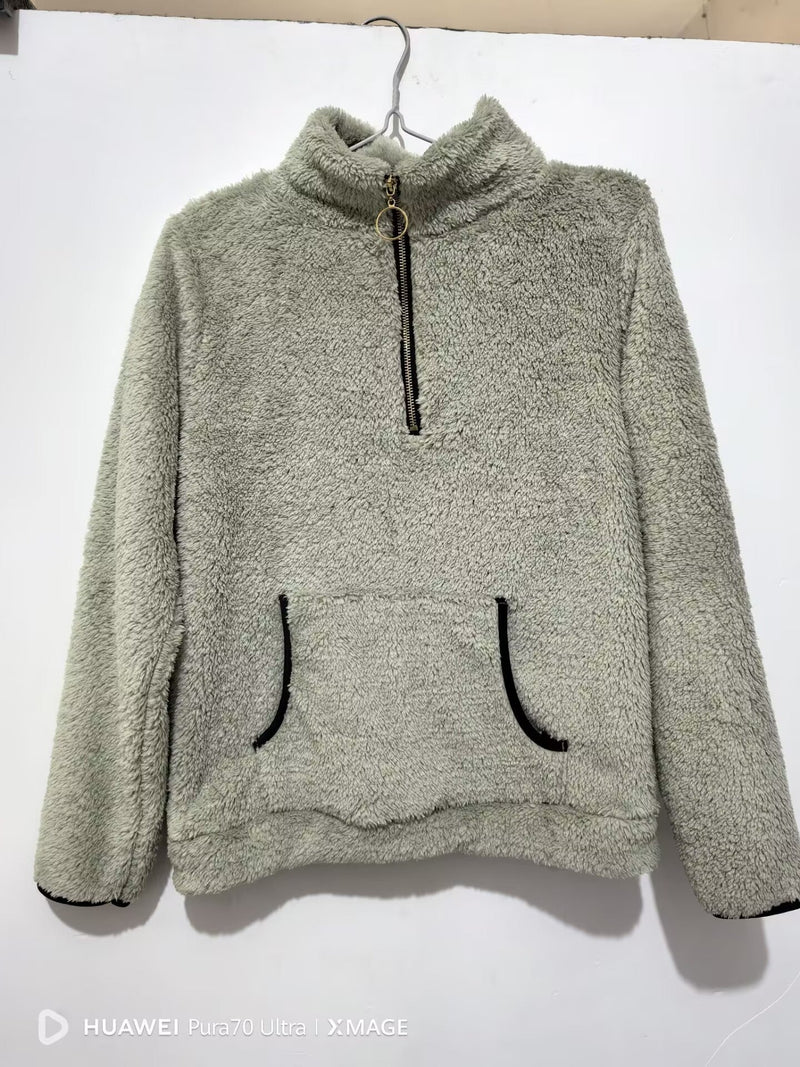 Elegantly Designed Pullover