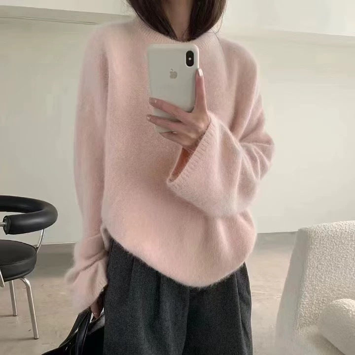 Elegantly Designed Pullover
