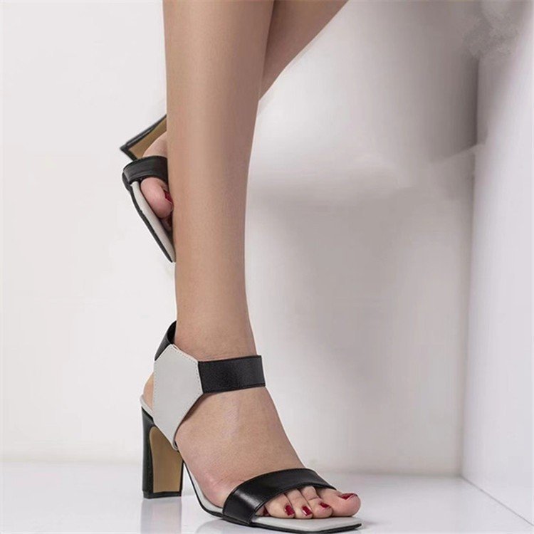Graceful Orthopedic Sandals for Modern Look