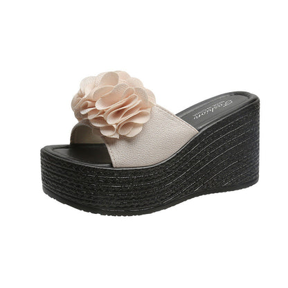 Graceful Orthopedic Sandals for Modern Look