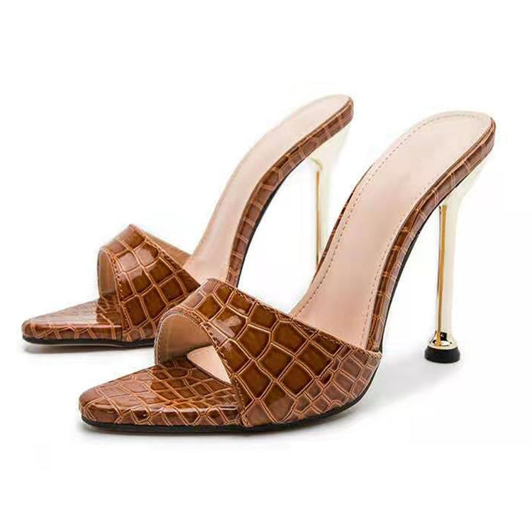 Chic Orthopedic Sandals with Unique Design