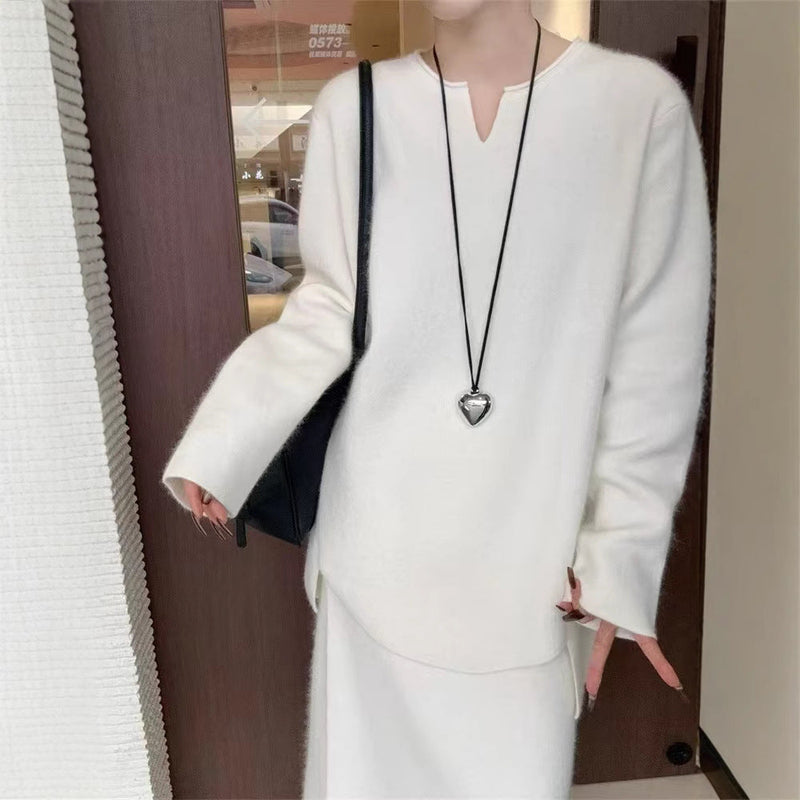 Elegantly Designed Pullover