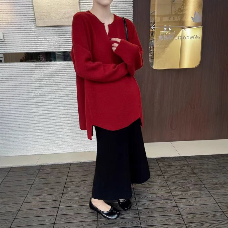 Elegantly Designed Pullover