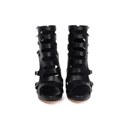 Graceful Orthopedic Sandals for Modern Look
