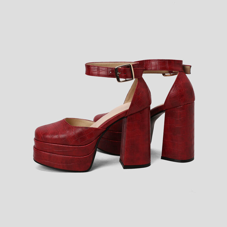 Chic Orthopedic Sandals with Unique Design