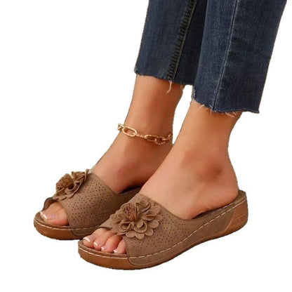 Chic Orthopedic Sandals with Unique Design