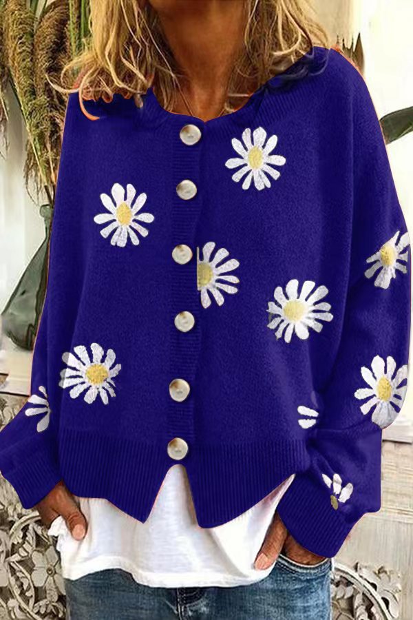 Elegantly Designed Pullover