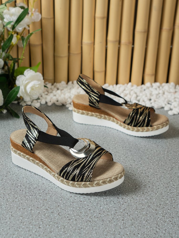 Graceful Orthopedic Sandals for Modern Look