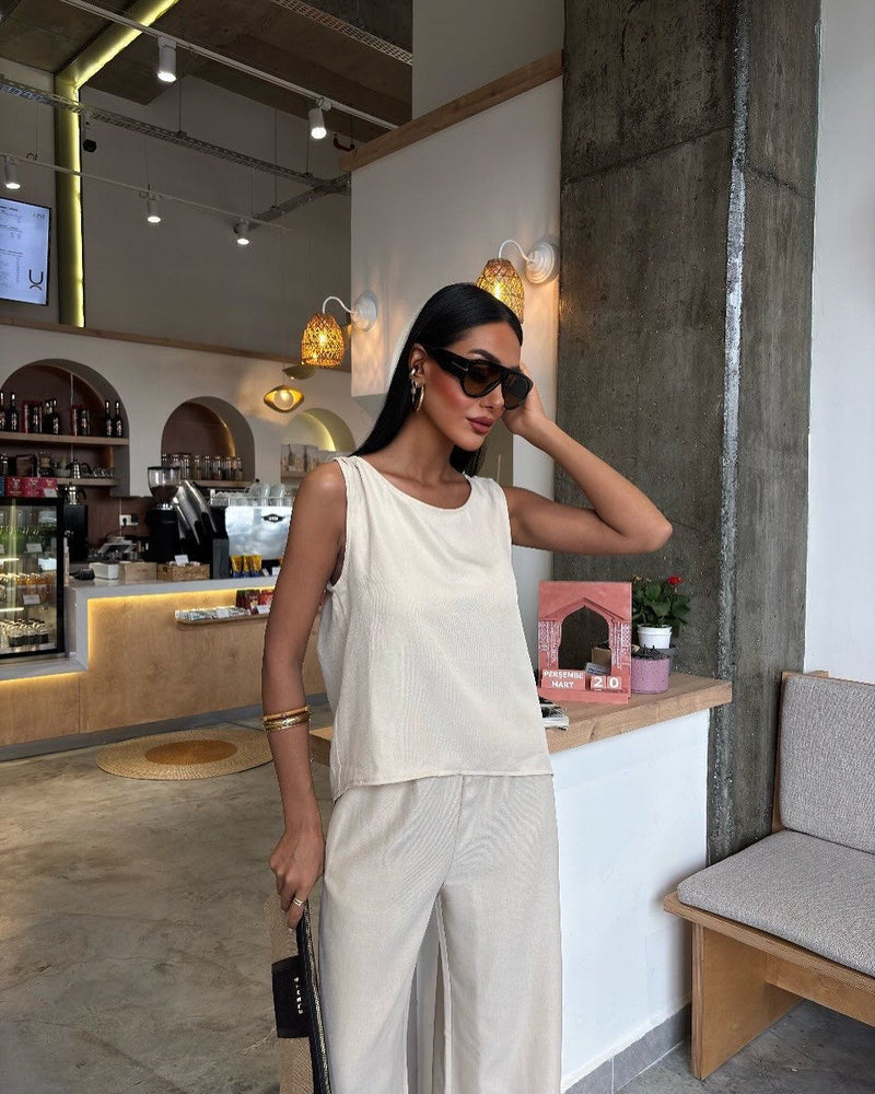 Timeless Vintage Style Garment