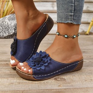 Graceful Orthopedic Sandals for Modern Look