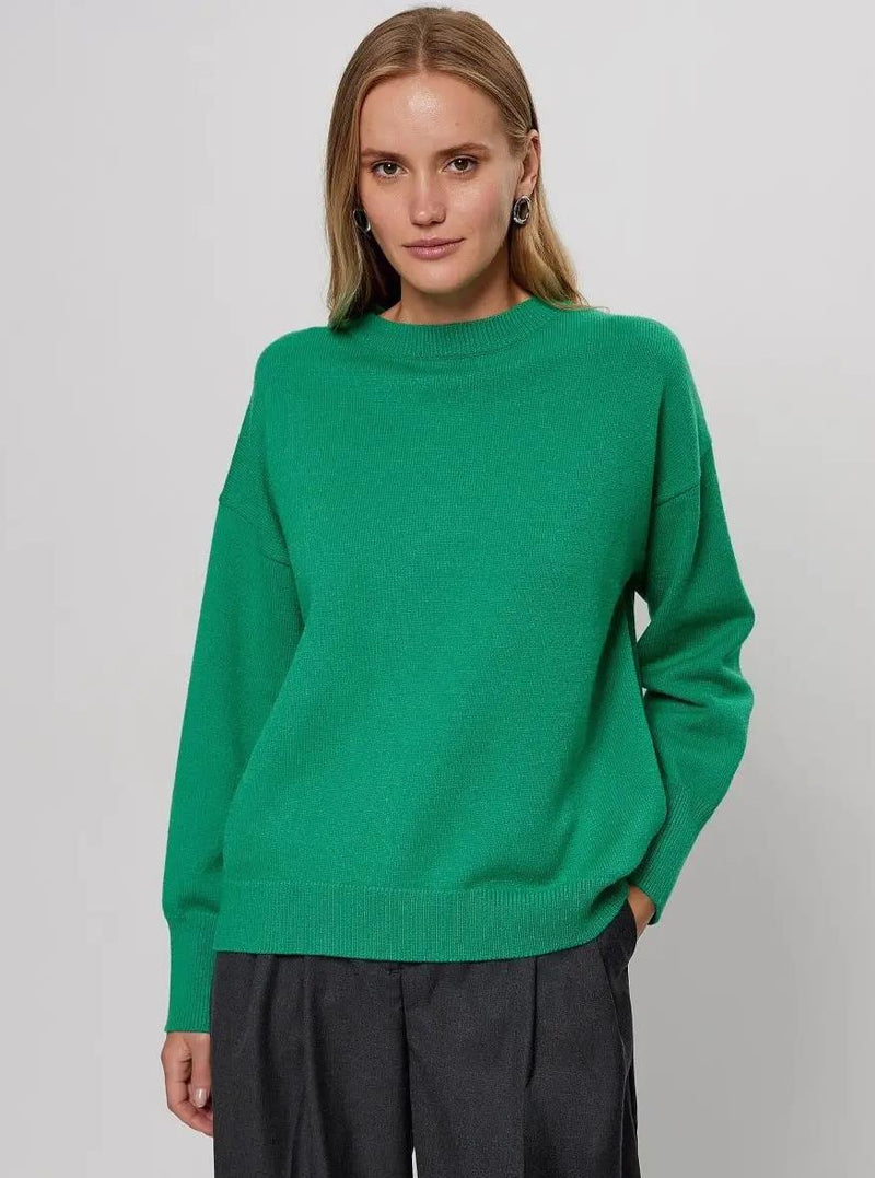Timeless Vintage Style Pullover