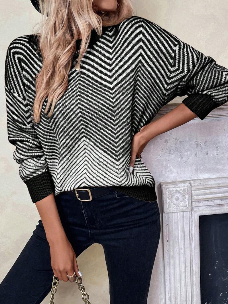 Elegantly Designed Pullover