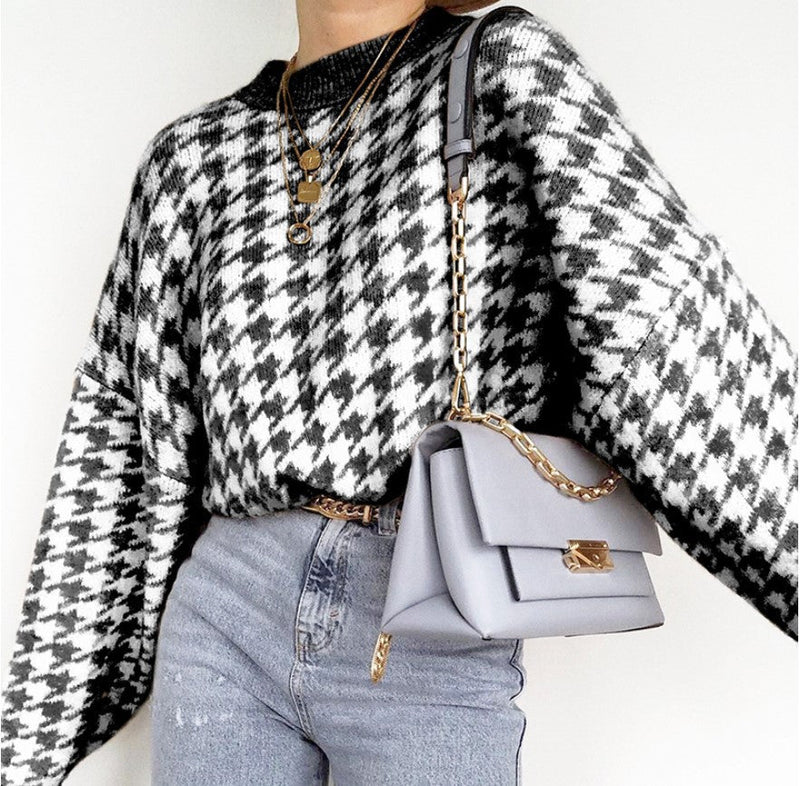 Timeless Vintage Style Pullover