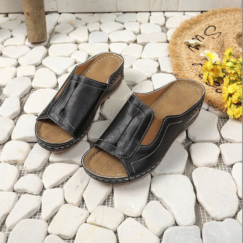 Chic Orthopedic Sandals with Unique Design