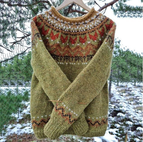 Elegantly Designed Pullover