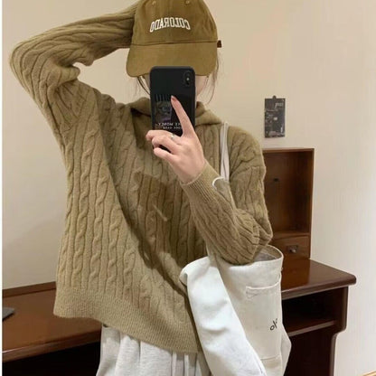 Elegantly Designed Pullover