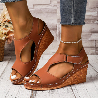 Graceful Orthopedic Sandals for Modern Look