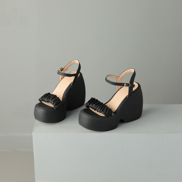 Classic Orthopedic Sandals with Timeless Style