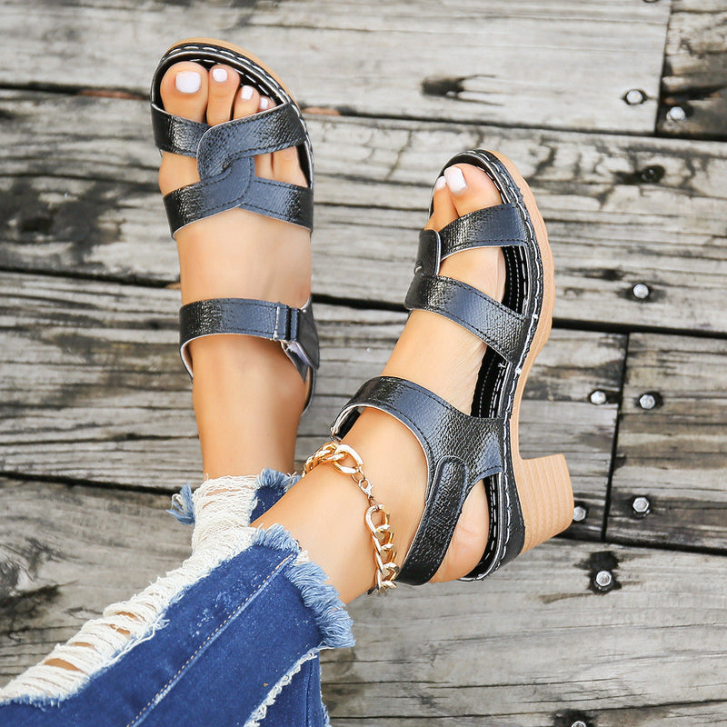 Chic Orthopedic Sandals with Unique Design