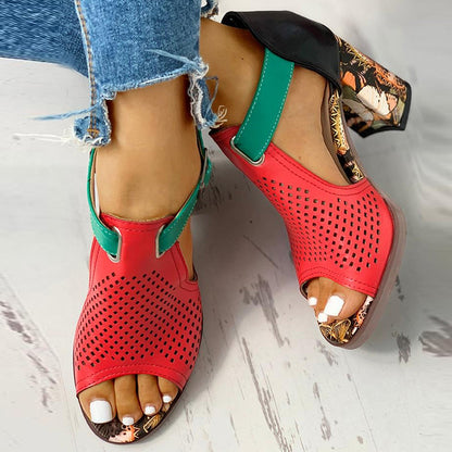 Chic Orthopedic Sandals with Unique Design