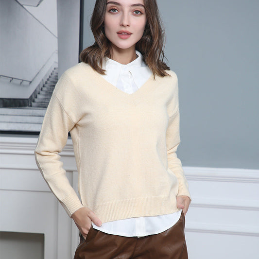 Timeless Vintage Style Pullover