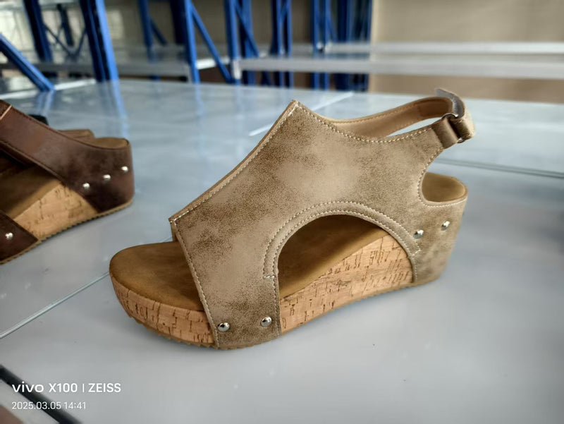 Graceful Orthopedic Sandals for Modern Look