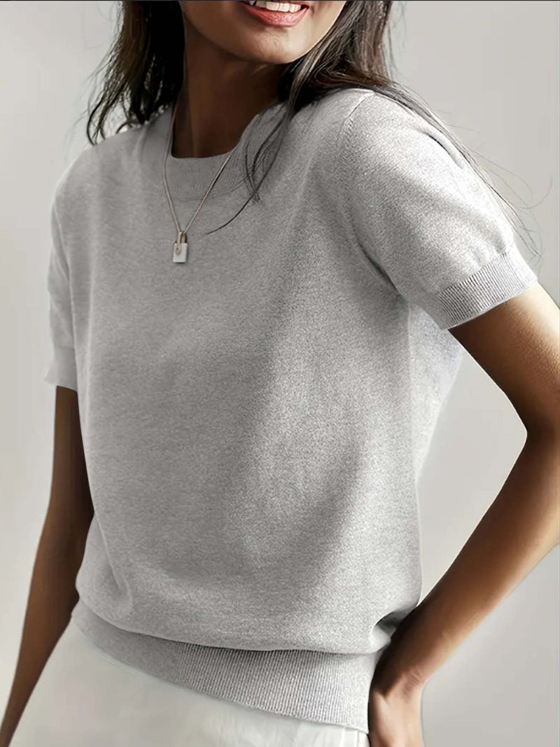 Elegantly Designed Pullover