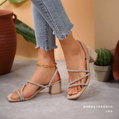 Graceful Orthopedic Sandals for Modern Look