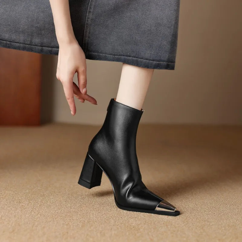 Graceful Orthopedic Boots for Modern Look