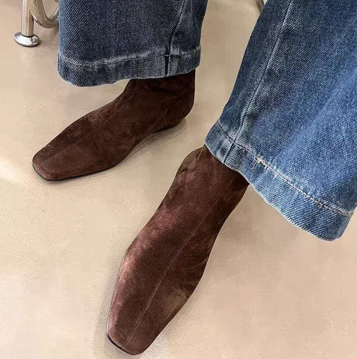 Chic Orthopedic Heels with Unique Design