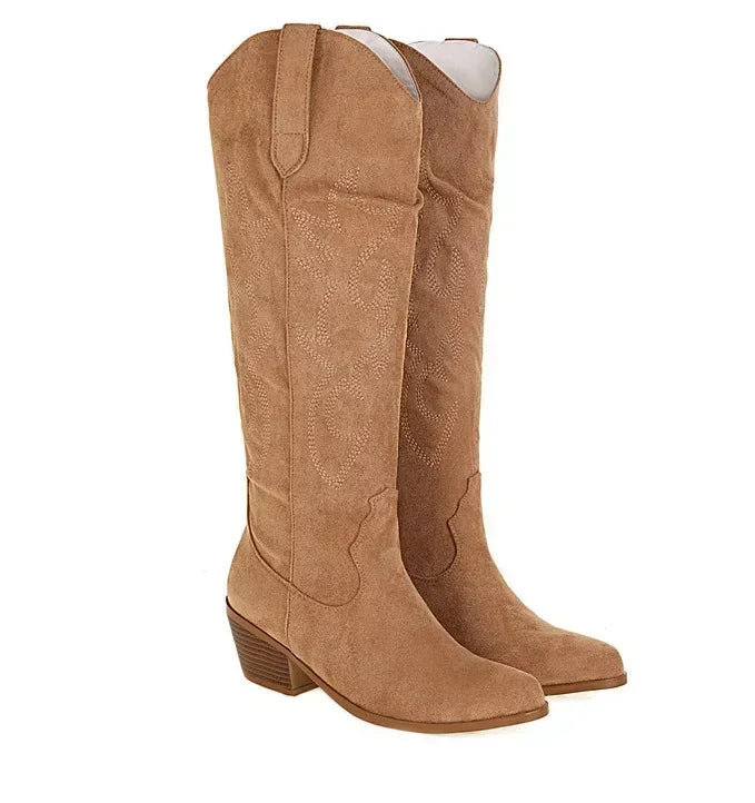 Graceful Orthopedic Boots for Modern Look