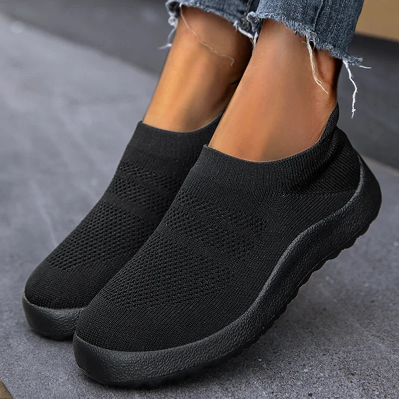 Classic Orthopedic Sneakers with Timeless Style